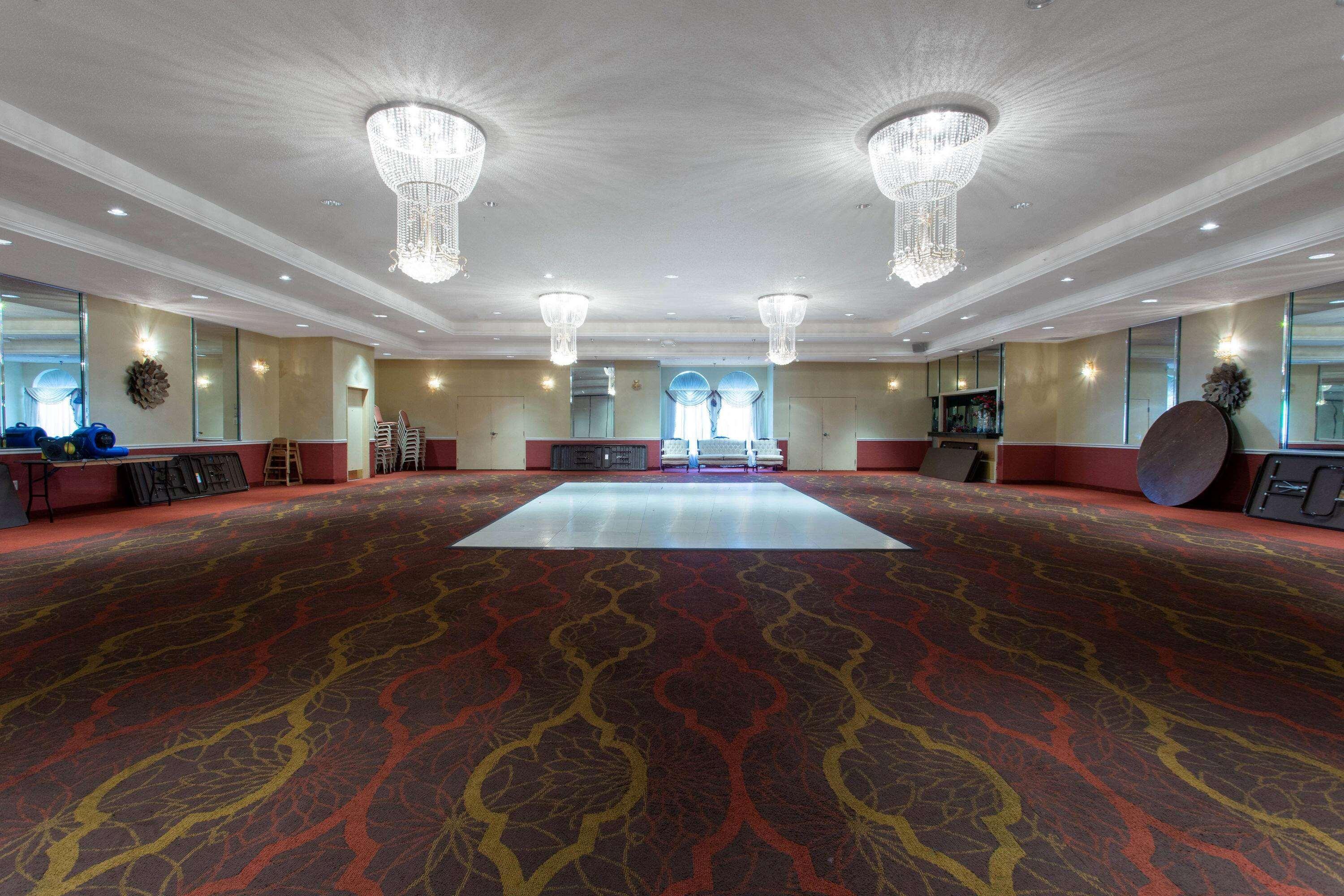 מלון Ramada By Wyndham Glendale Heights/Lombard מראה חיצוני תמונה